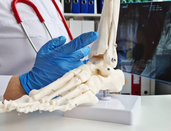 Consulta con Ortopedista Traumatólogo